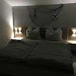 Am Ententeich Bergstrasse 15 *