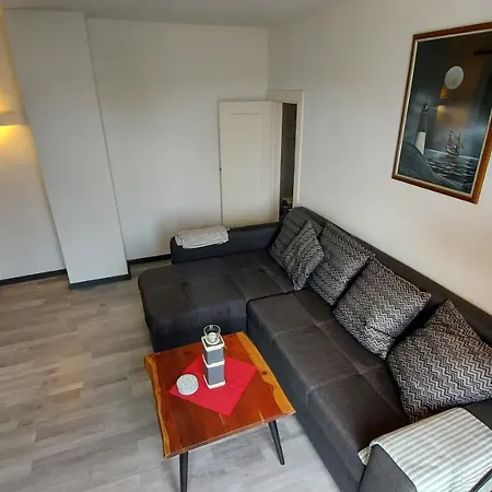 Am Ententeich Bergstraße 15