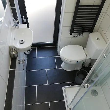 Am Ententeich Bergstrasse 15 *